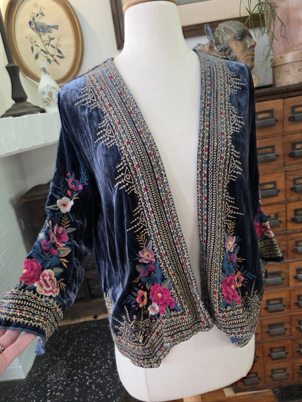 Johnny Was Embroiderd Blue Velvet Silk Mix Bolero Size XS